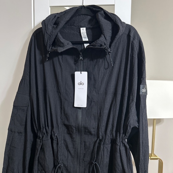 ALO Yoga Summer Nights Lightweight Coat Jacket Black Large NWT - Picture 2 of 9